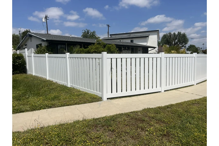 $20 : custom vinyl fence design image 4