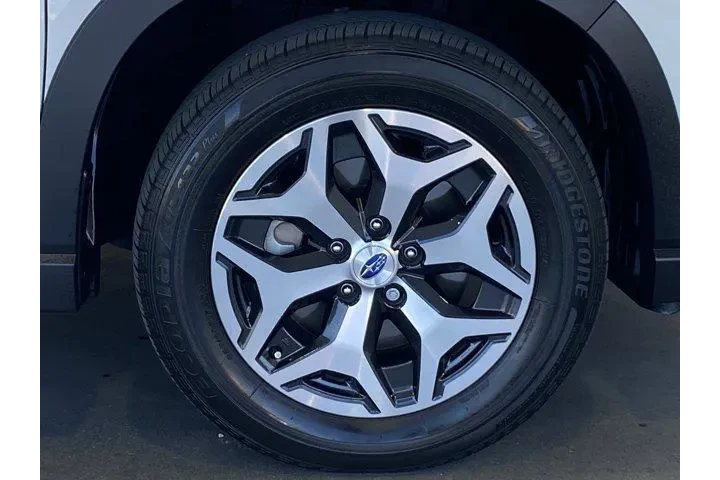 $26991 : Subaru Forester 2023 AWD Pre image 5