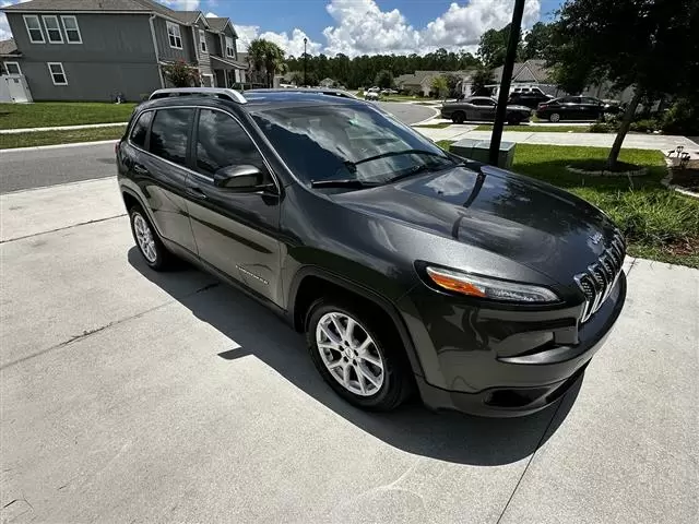 $5000 : 2015 Jeep Cherokee LATITUDE image 1