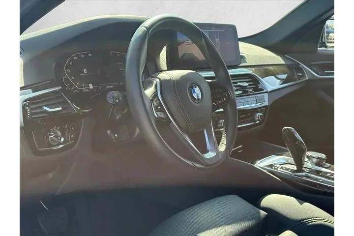 $35497 : BMW 5 Series 2023 530i 4dr S image 10