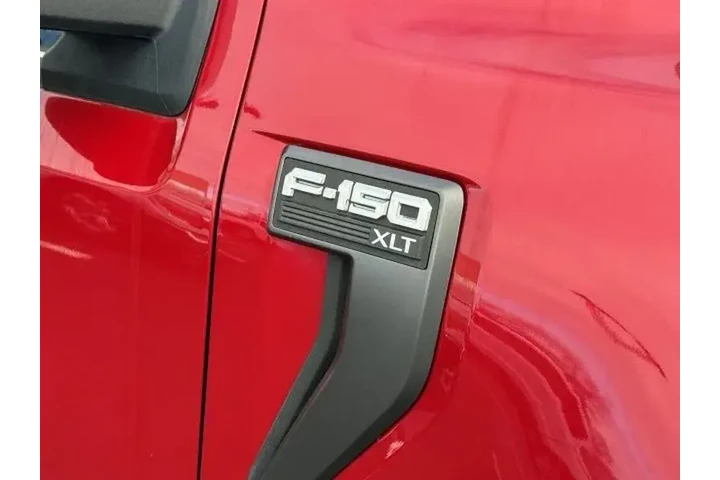 $37435 : Ford F-150 2022 4x4 XLT 4dr image 9