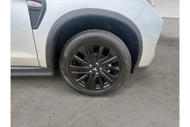 $21998 : Mitsubishi Outlander Sport 2 image 8