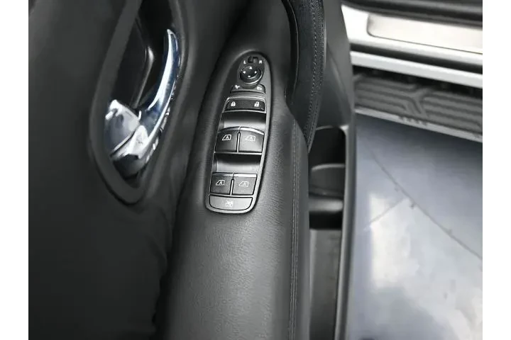 $25991 : Nissan Armada 2021 4x2 SL 4d image 6