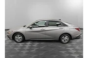 $19890 : Hyundai ELANTRA 2024 SE 4dr thumbnail