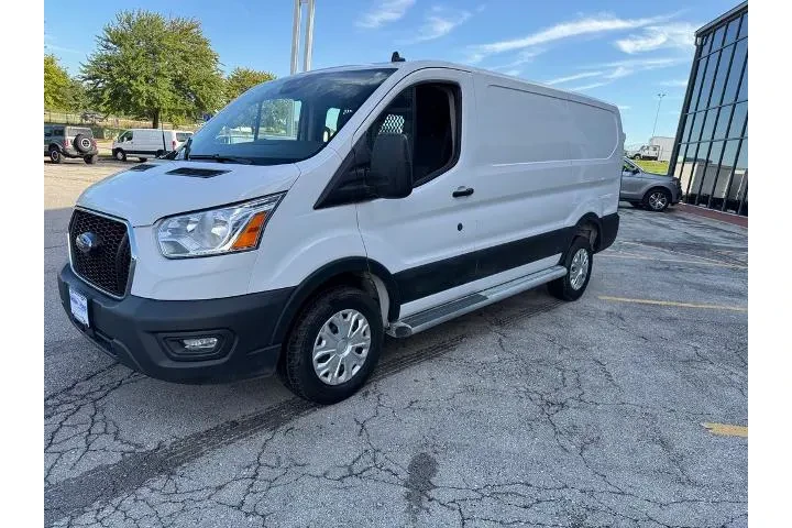 $31988 : Ford Transit 2022 250 3dr SW image 5