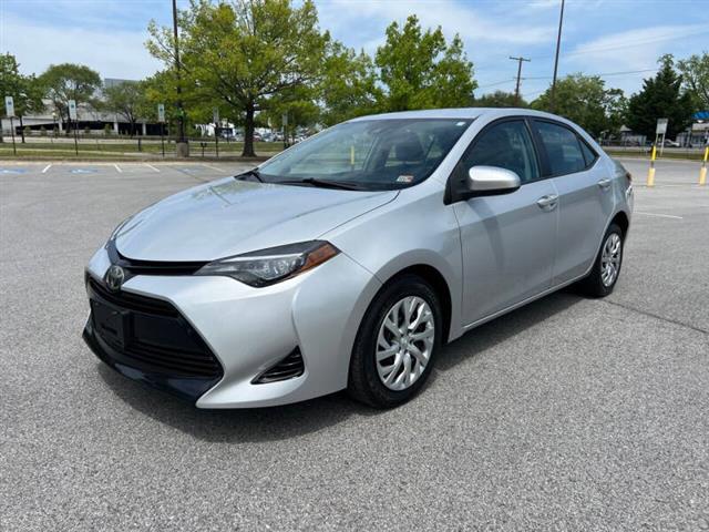 $10900 : 2017 Corolla LE image 3