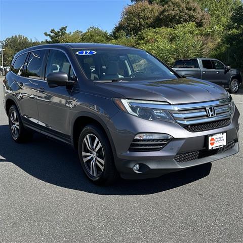 $22704 : PRE-OWNED 2017 HONDA PILOT EX image 7