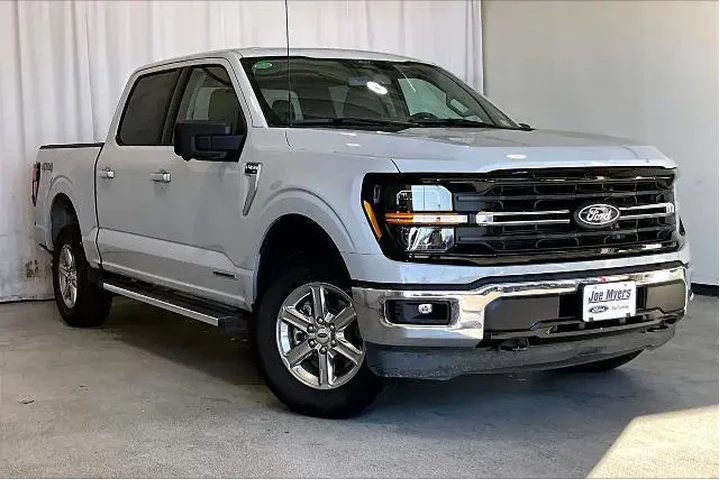 $38981 : Ford F-150 2024 4x4 XLT 4dr image 1