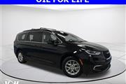 Pre-Owned 2022 Pacifica Touri en Milwaukee