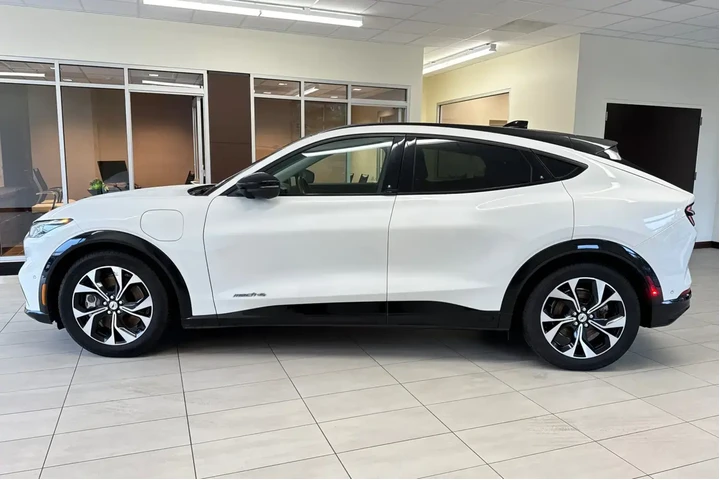 $24971 : Ford Mustang Mach-E 2022 AWD image 7