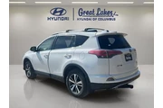 $15533 : Toyota RAV4 2017 AWD XLE 4dr thumbnail