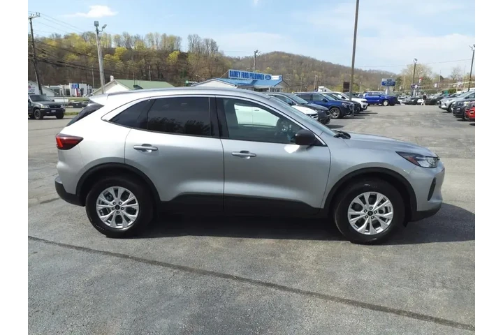 $27990 : Ford Escape 2024 AWD Active image 5