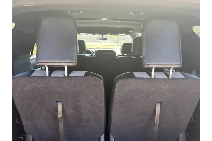 $16495 : 2017 Explorer XLT image 8