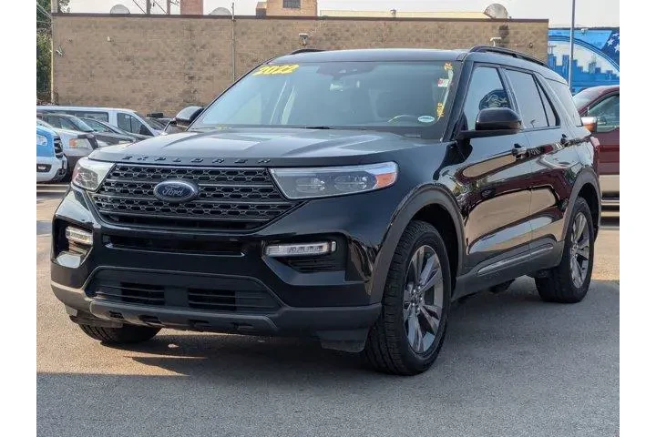 $27397 : Ford Explorer 2022 AWD XLT 4 image 8