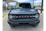2023 Bronco Base 4-Door w/Adv thumbnail