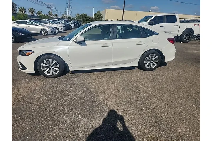 $23691 : Honda Civic 2023 LX 4dr Seda image 7