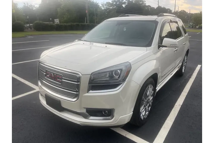 $12000 : 2014 GMC Acadia Denali image 1