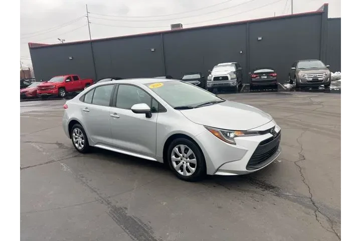 $19988 : Toyota Corolla 2024 LE 4dr S image 1