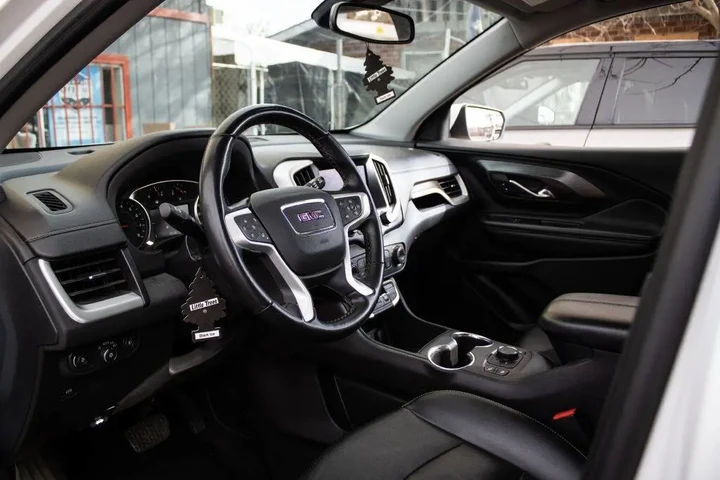 $24995 : 2023 GMC Terrain image 7