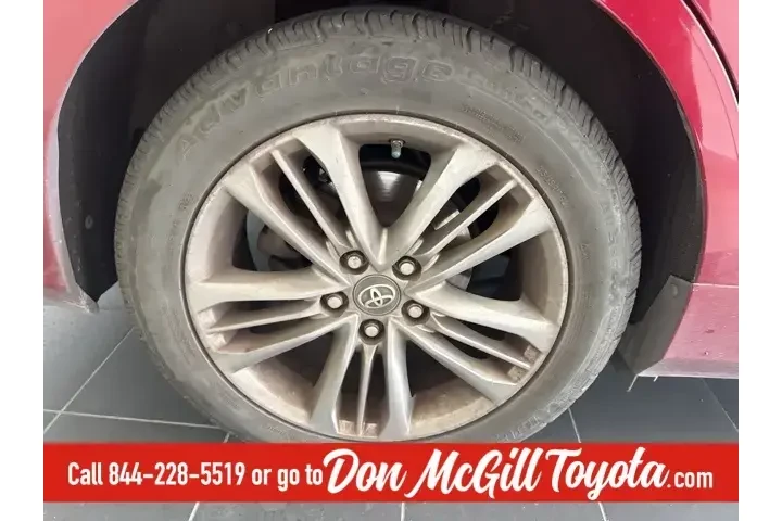 $12368 : Toyota Camry 2017 SE 4dr Sed image 4