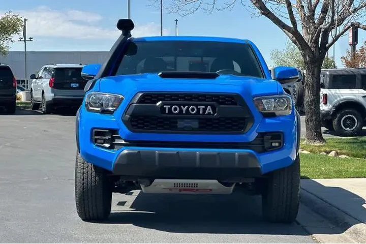 $39995 : Toyota Tacoma 2019 4x4 TRD P image 10
