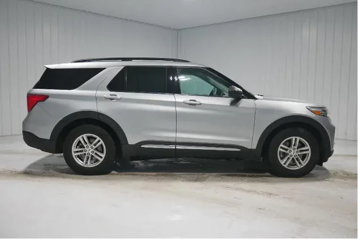 $29000 : Ford Explorer 2023 XLT 4dr S image 4