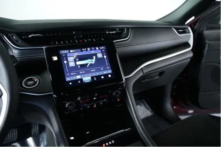 $32799 : Jeep Grand Cherokee L 2024 4 image 8