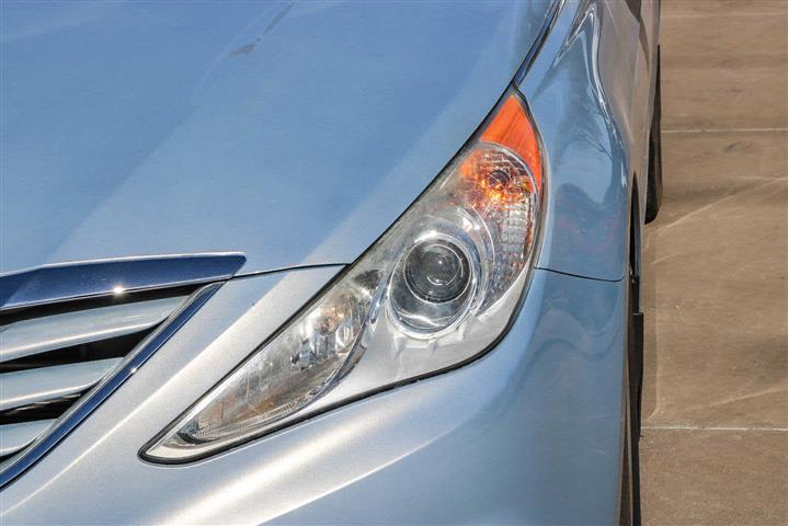 $11995 : Pre-Owned 2012 Hyundai Sonata image 9