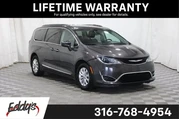 Chrysler Pacifica 2017 Touri en Wichita