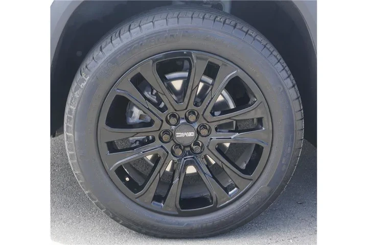 $27784 : 2023 Acadia SLE image 10