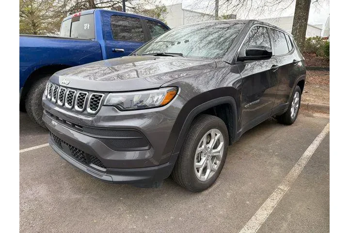 $22522 : Jeep Compass 2024 4x4 Sport image 3