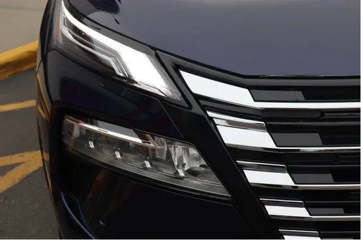 $33806 : Nissan Rogue 2026 AWD Platin image 10