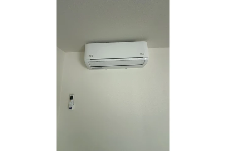 $1500 : Estudio Remodelado con Parking image 7