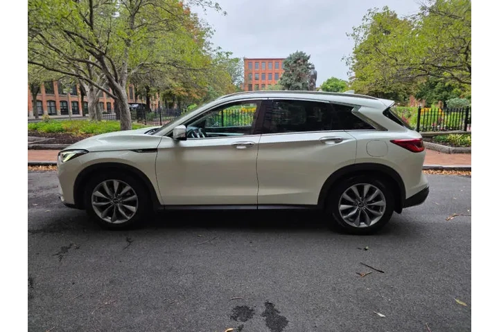 $20995 : 2020 QX50 Luxe image 4