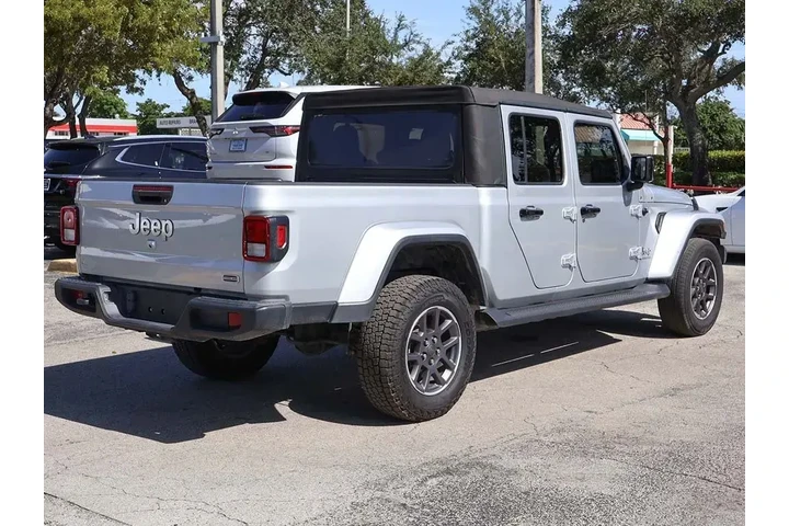 $25990 : Jeep Gladiator 2022 4x4 Over image 7