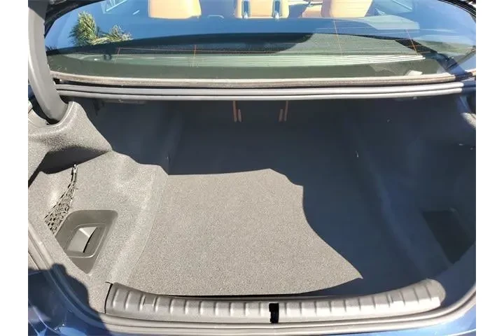 BMW 5 Series 2019 530i 4dr S image 8