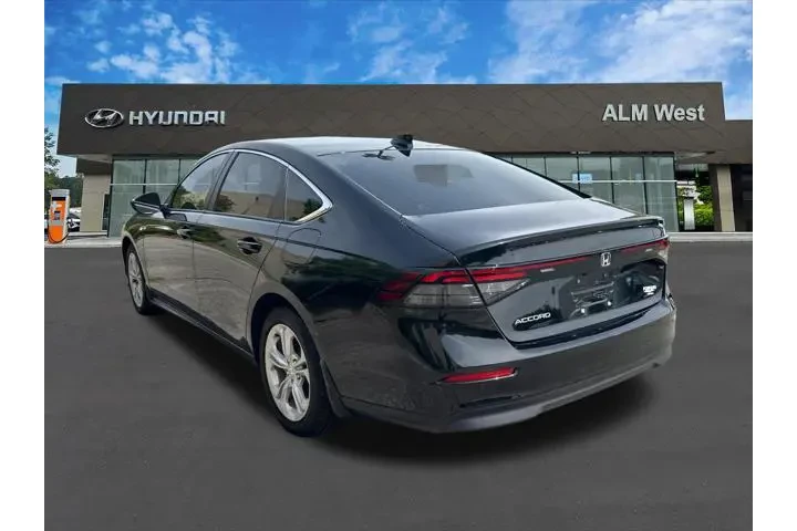 $23420 : Honda Accord 2023 LX 4dr Sed image 7