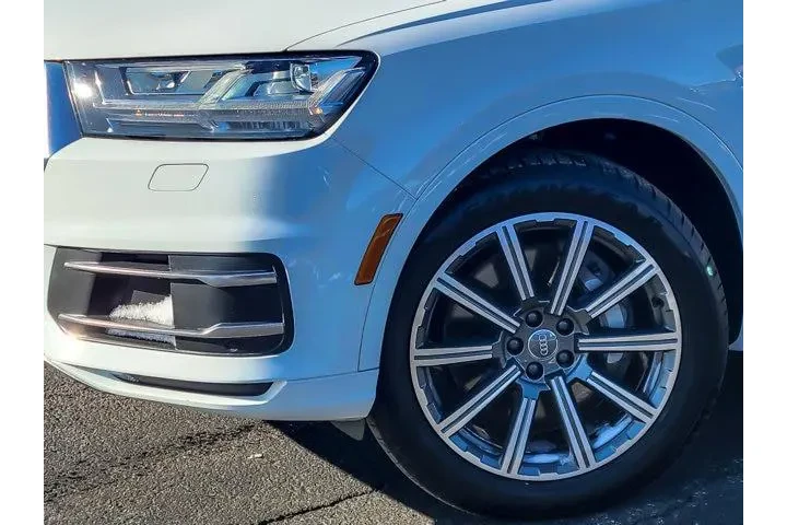 $19895 : Audi Q7 2018 AWD 2.0T quattr image 3