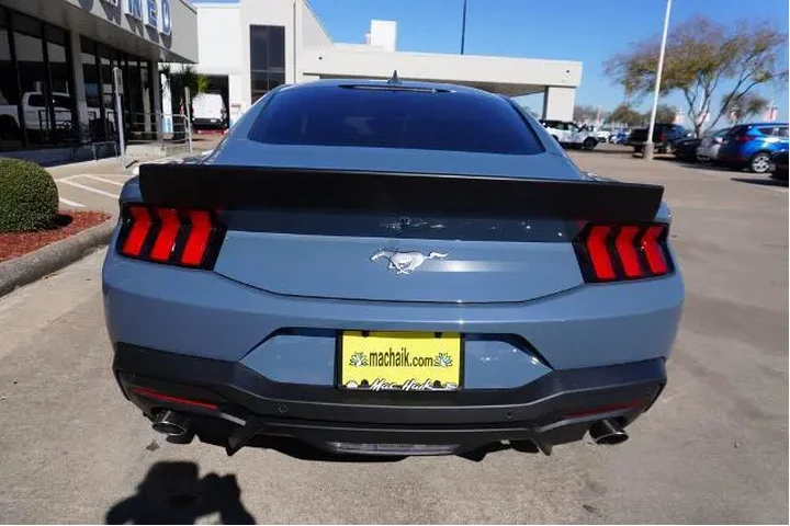 $37488 : Ford Mustang 2025 EcoBoost 2 image 5