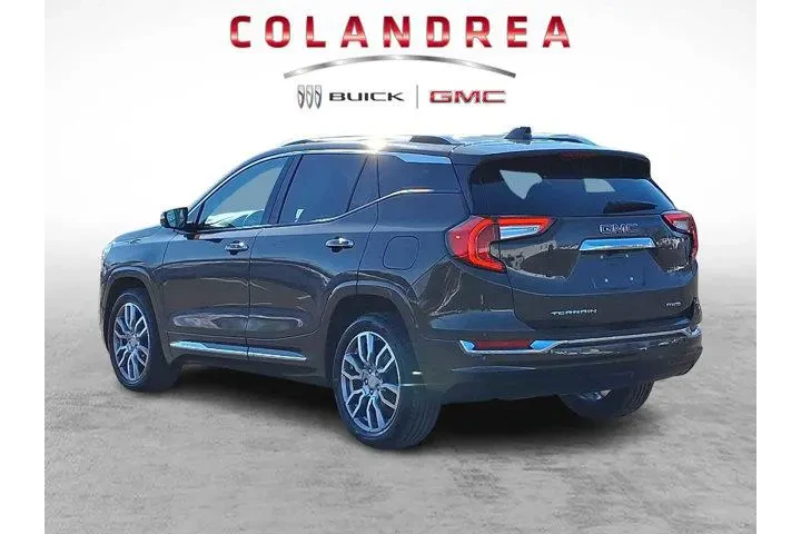 $29992 : GMC Terrain 2023 AWD Denali image 4