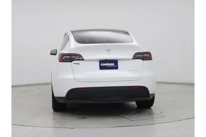 $31998 : Tesla Model Y 2022 AWD Long image 6