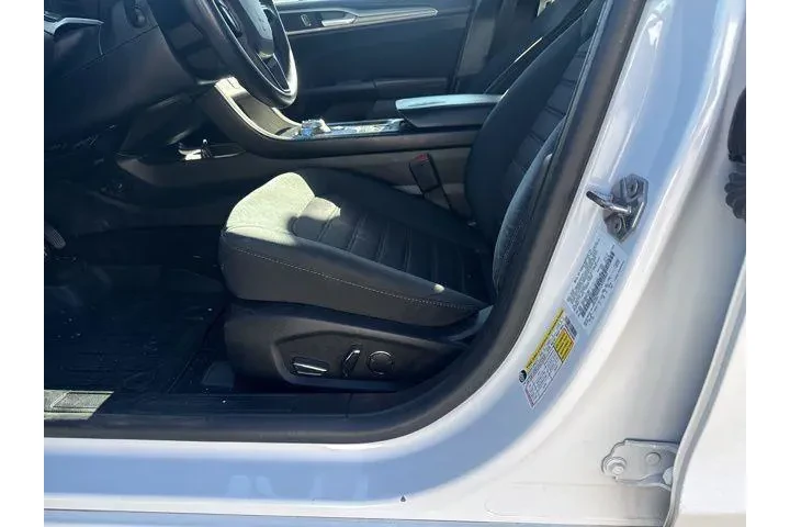 $12528 : Ford Fusion 2020 SE 4dr Seda image 10