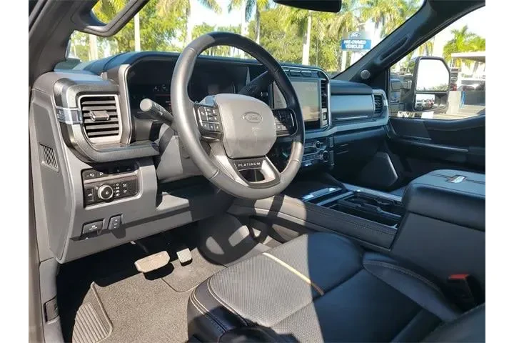 Ford F-450 Super Duty 2024 4 image 10