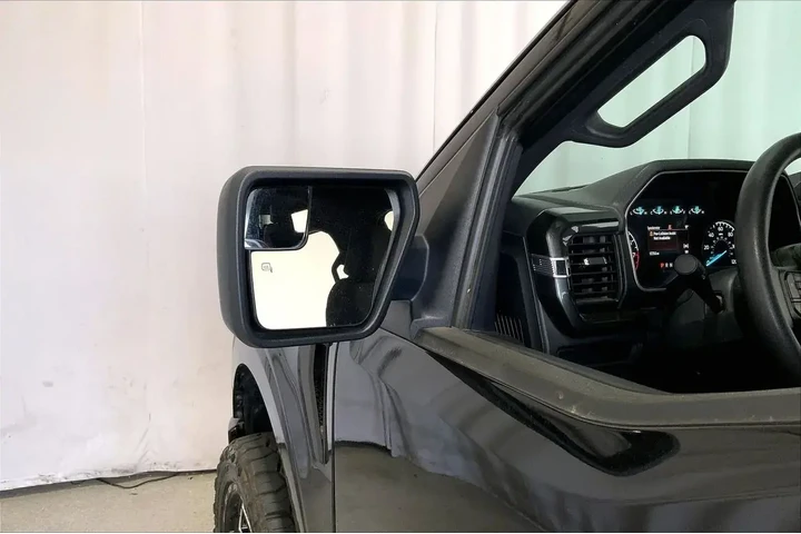 $28310 : Ford F-150 2022 4x4 XL 4dr S image 9