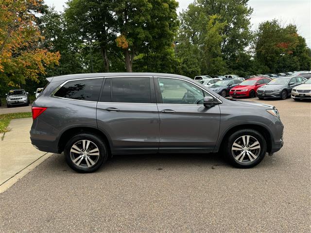 $17998 : 2017 Pilot EX AWD image 8