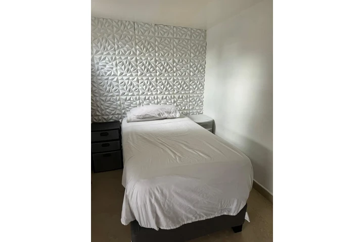$800 : Rento habitacion image 1