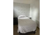 Rento habitacion en Miami