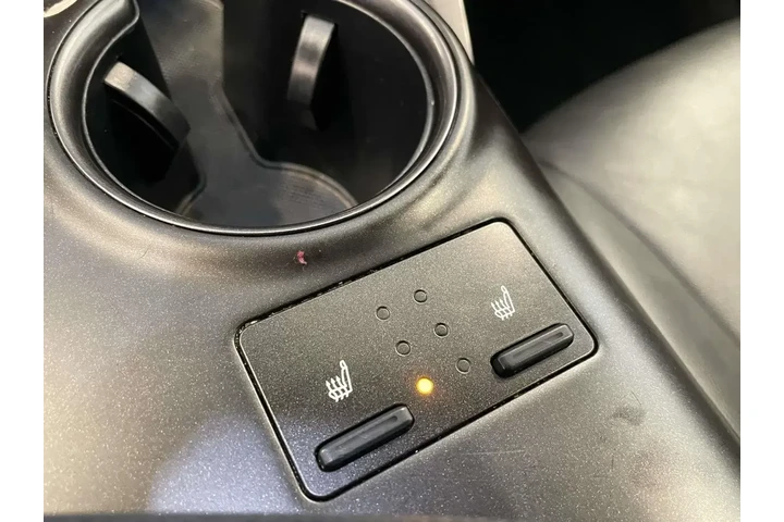 $29997 : Toyota Camry 2024 XSE 4dr Se image 8