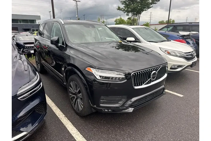 $22897 : Volvo XC90 2020 T5 Momentum image 2