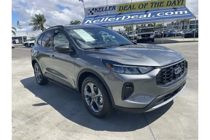 $23888 : Ford Escape 2025 ST-Line 4dr image 2